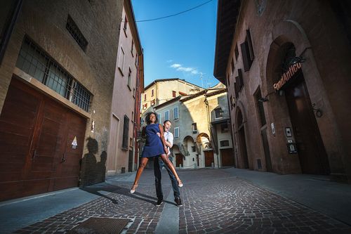 photo-shoot-engagement-bologna-center